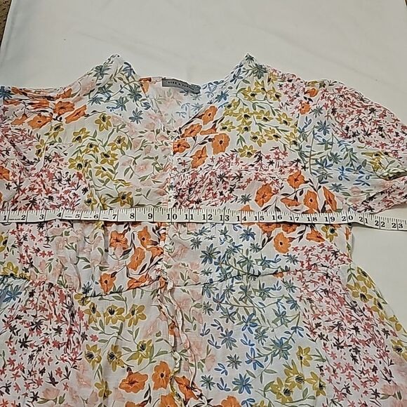 ALEX AND PARKER FLORAL TOP SIZE MEDIUM - Picture 5 of 10